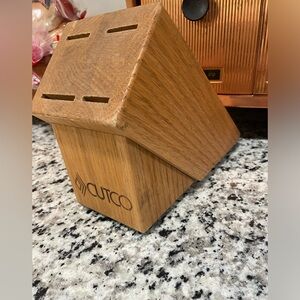 Cutco knife block.